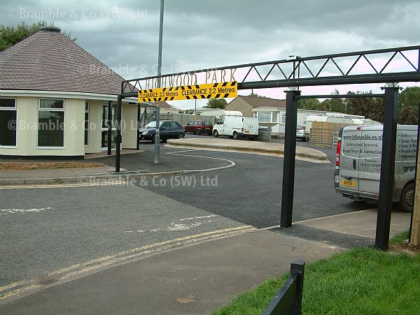 TRAFFIC BARRIERS,Cantilever height control,Somerset & Devon